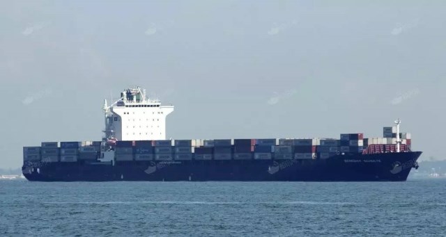 散货船南海遇险，20中国海员幸运被救起