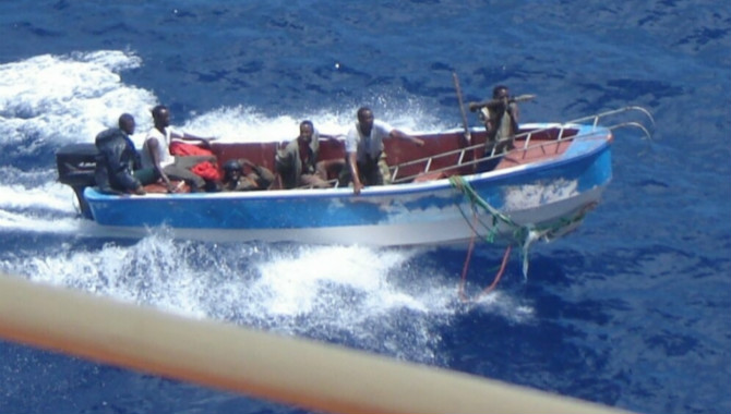 西非海域关于油轮的海盗事件日益严重