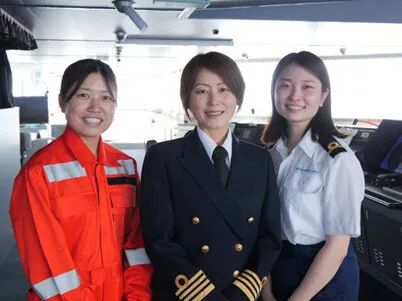 日本第一位远洋商船女船长来了！