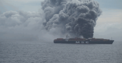 集装箱船爆炸致3海员遇难，货主面临1.