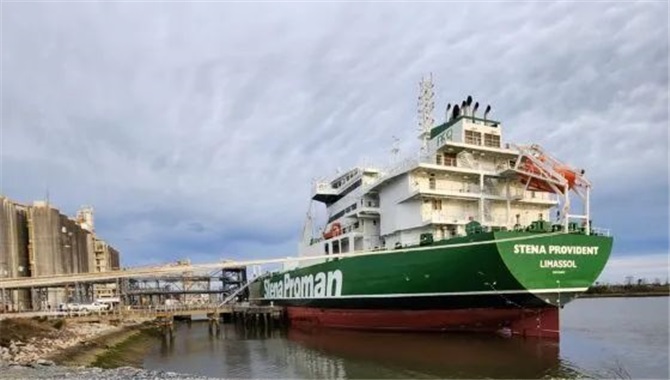 美国萨凡纳港首次完成船用甲醇燃料加注