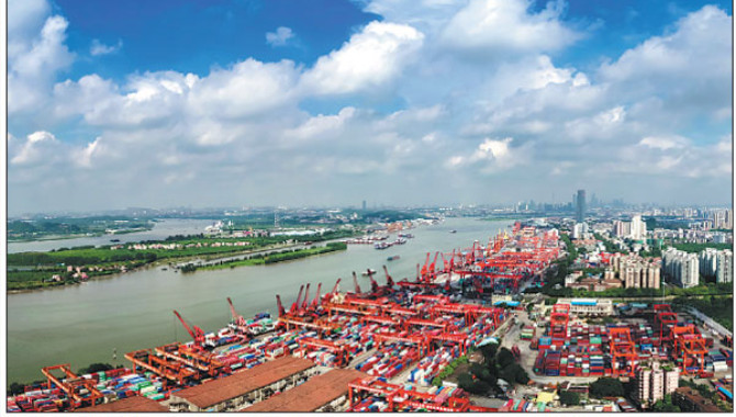 Huangpu Port boosts innovation for emerging industr