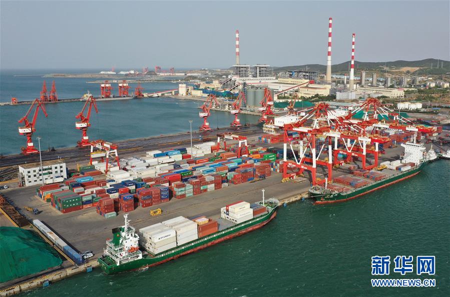 （经济）（2）山东港口威海港实现逆势增长