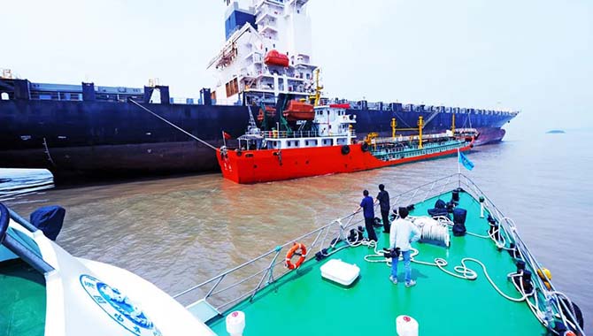 舟山保税船用燃料油加注总量突破300万吨