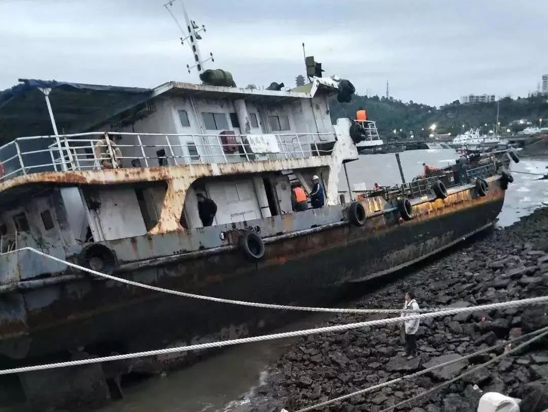 经济损失严重,并对水域通航安全产生严