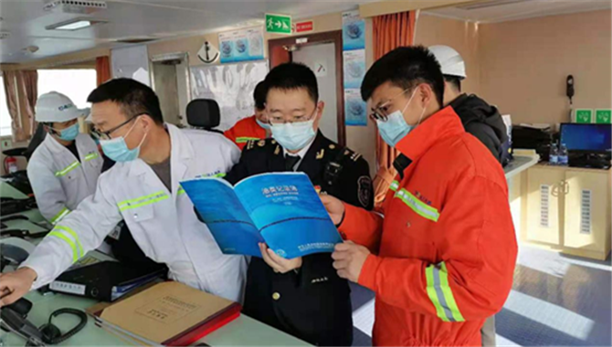 船舶法定文书记录不规范 可能罚款又扣分