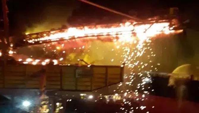 巴西PDM港口40万吨泊位火灾，对干散货市