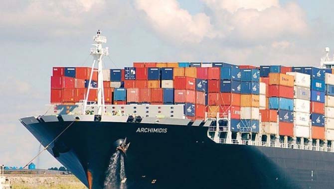 集装箱短缺致使海运成本增300%