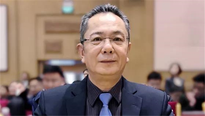 张锐：加快长江货运船舶LNG动力推广