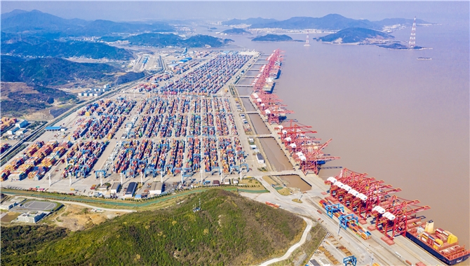 宁波舟山港一季度预计完成集装箱吞吐量