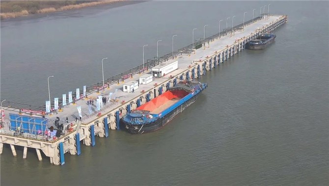 船舶“油改气”，长江江苏段首个岸基式