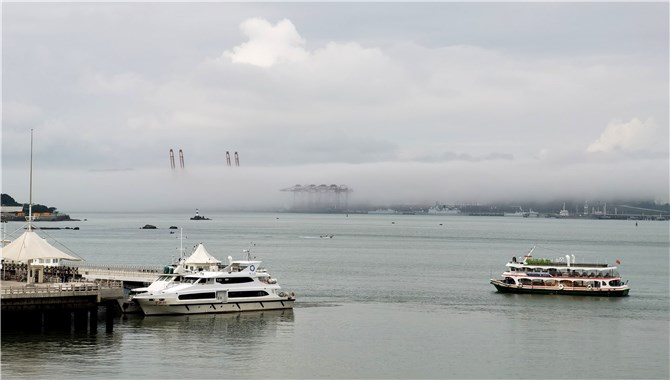 大雾锁城 厦门海事局实施水上交通管制