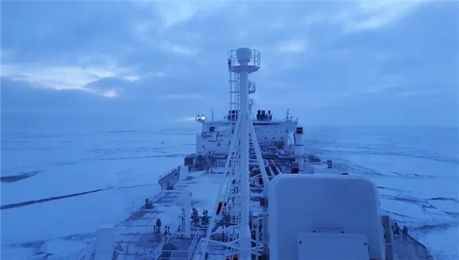 全球变暖加速！北极航道“浮现”，商业