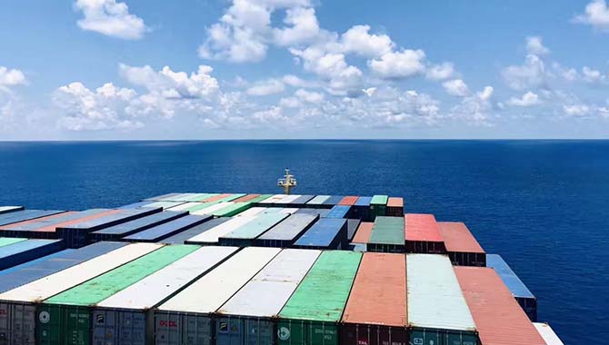 新加坡仲裁案船舶光租登记的法律适用