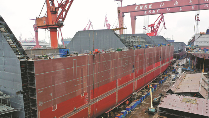 China's LNG tanker construction steams ahead
