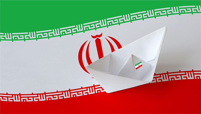 船旗大逃亡：被巴拿马除旗的伊朗相关船