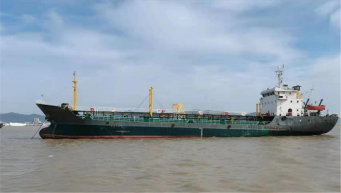 2342载重吨内贸油船 “GSE2302”3月10日开拍