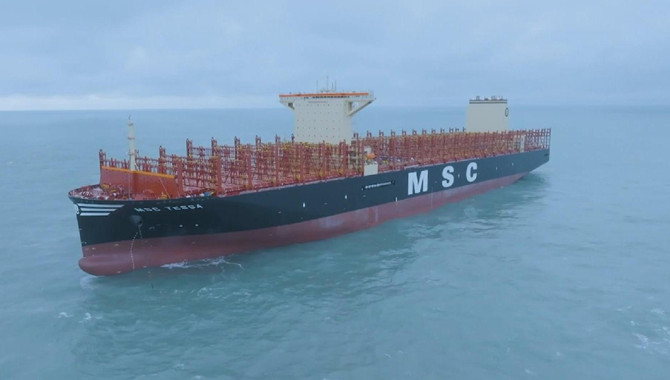 New Chinese-built mega container vessel to serve wo