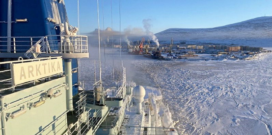 非冰级船舶在北极航线上的风险再次被警