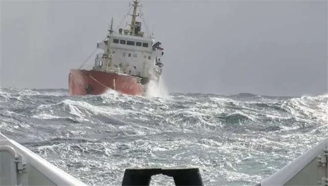 寒潮大风来袭 液货船如何防范？