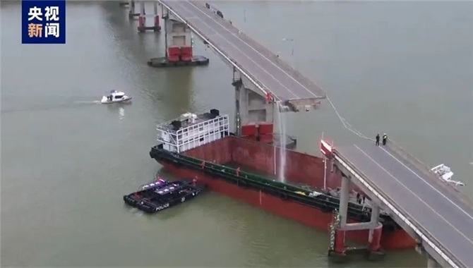 突发！广州南沙一大桥被船只撞断，有车