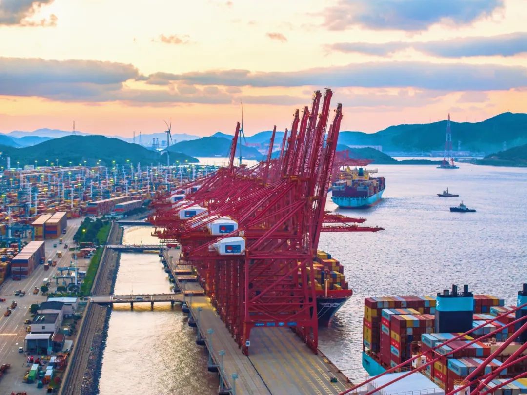 Ningbo-Zhoushan Port: Leading the World for 16 Cons