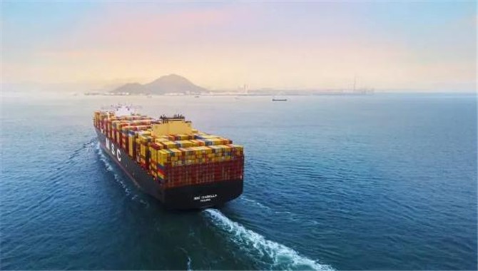 MSC买买买，11艘船+物流+码头