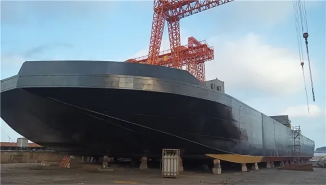 打包转让两艘无动力甲板驳船“SINOMARIN