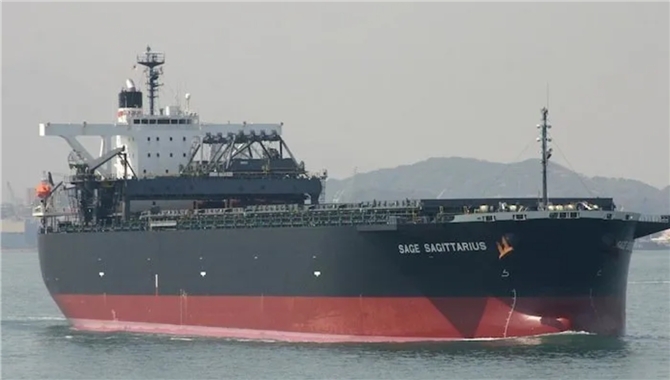 消失的主厨、坠亡的轮机长，25年的“死