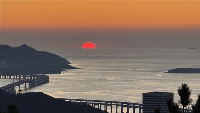 2026新年献词｜在更大的风浪里，和你一起