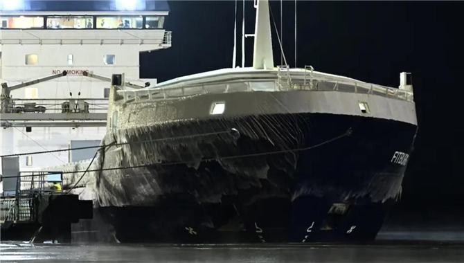 芬兰再因海底电缆扣船，两名船员已被逮