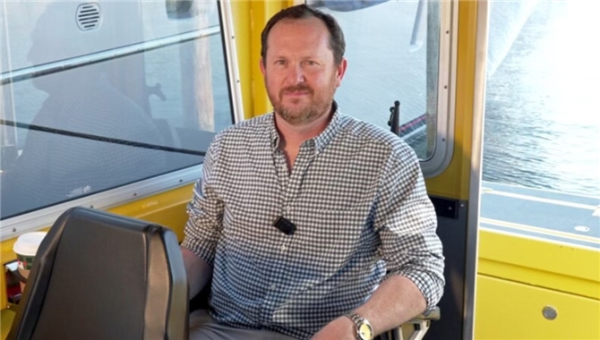 一引航员，离船时不幸坠海身亡