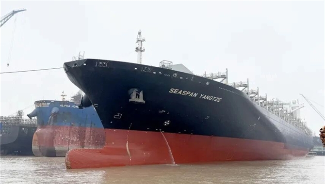 Seaspan动手了！首艘甲醇双燃料集装箱船开