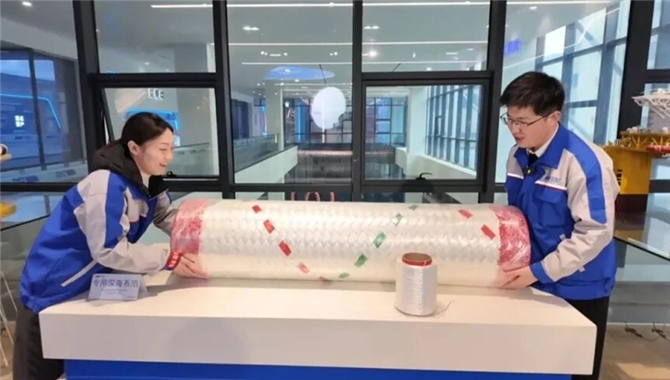 一根缆绳，80吨！你见过吗？