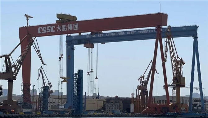 12艘9200TEU集装箱船大单生效，人民币结算！