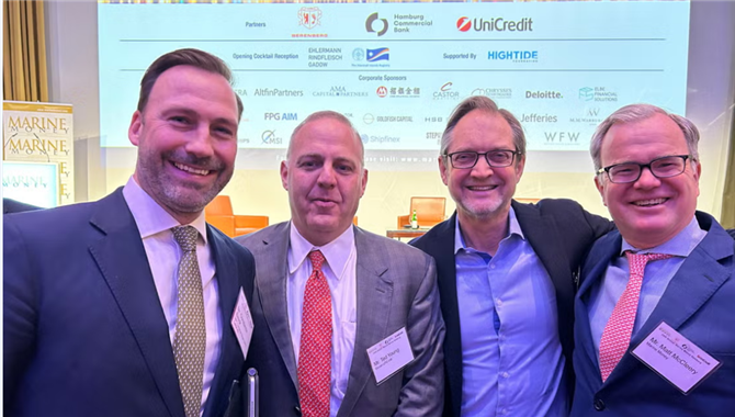 一边喊着该卖船，一边来大连下单