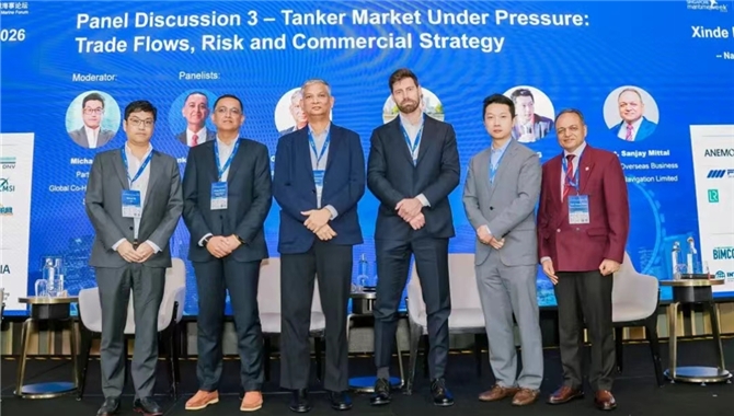 专家视角：油轮还有得赚！